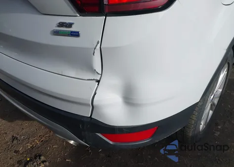 2019 Ford Escape Se из США, поврежденный, VIN 1FMCU9GD0KUB48705